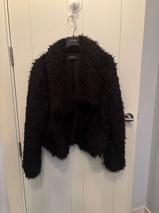 Chaqueta Zara Negra Peluda