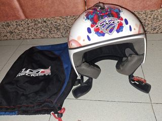 Casco de moto LS2 con bolsa