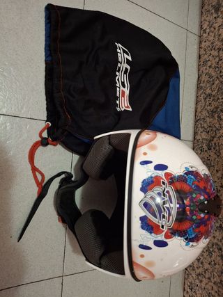 Casco de moto LS2 con bolsa