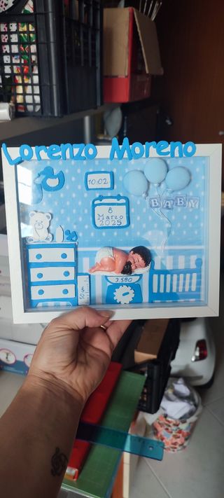 Quadretto nascita Lorenzo Moreno