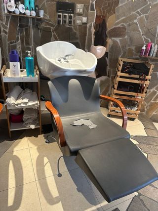 vendo 1 lavacabezas,