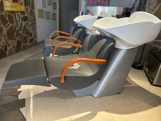 vendo 1 lavacabezas,