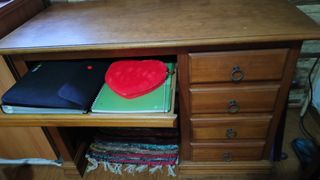 Escritorio de madera