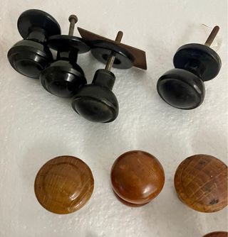 Pomos y tiradores de madera