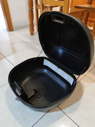 Baúl Moto Givi - 46 Lts