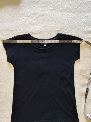 T-shirt Primark preta com bordado