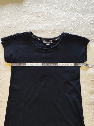 T-shirt Primark preta com bordado