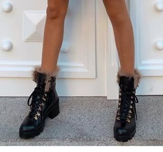 Botines Uterqüe Negros con Pelo