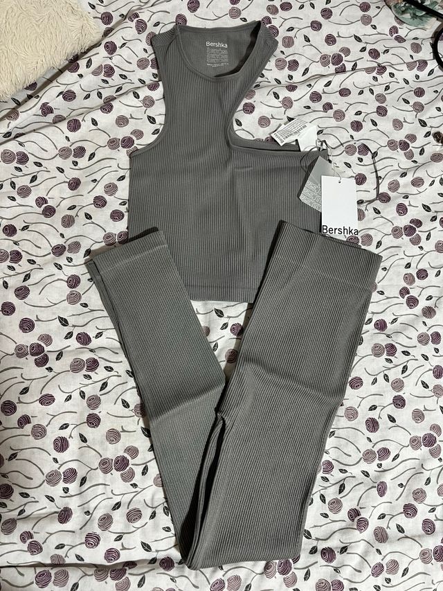 Gris Conjunto Blanco Bershka Conjunto Bershka Seamless Gris De