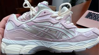Asics Gel NYC rosas