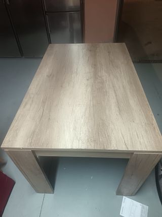 Mesa de comedor Chellen y 8 sillas 