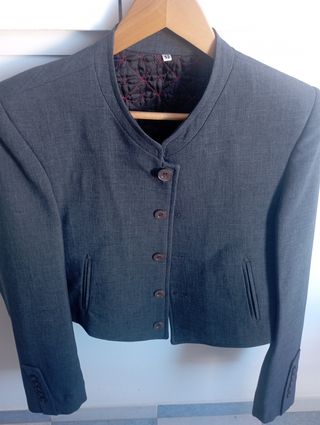 Traje de montar a caballo gris