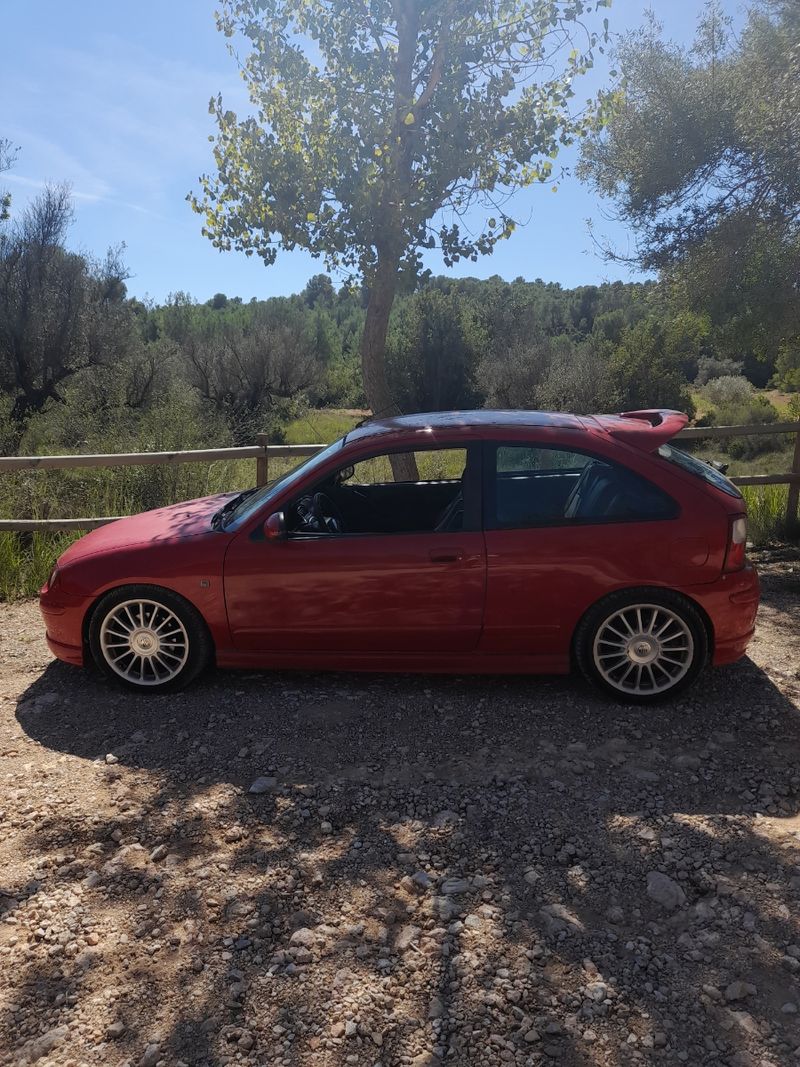 MG ZR 160 AVERIADO - foto 1