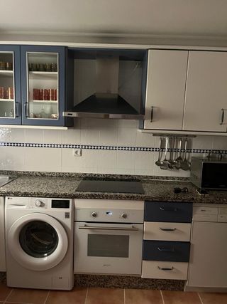 Habitación en alquiler, con baño , Salita y cocina
