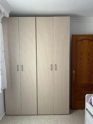 Habitación en alquiler, con baño , Salita y cocina