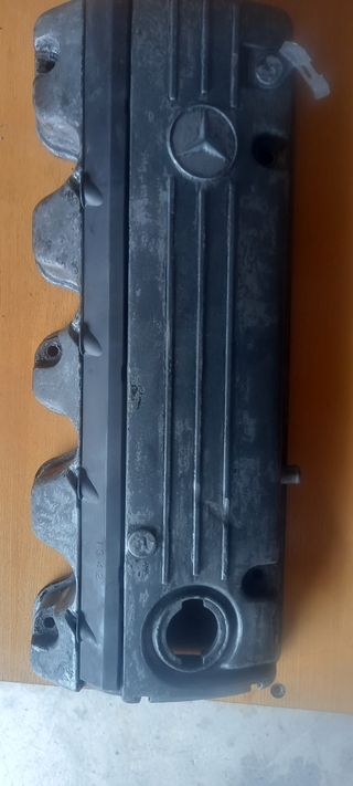 Coperchio valvole motore mercedes 2.0 benzina