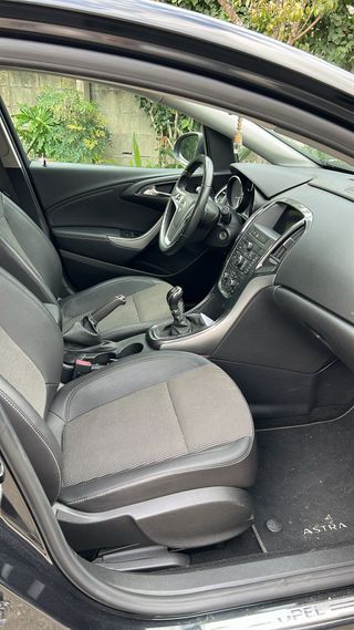 Opel Astra 2014