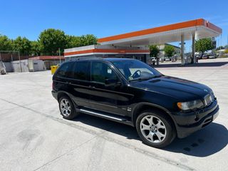BMW X5 4.4i