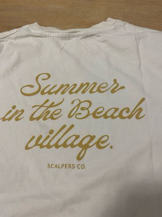 Camiseta Scalpers Beige