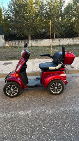Scooter movilidad reducida 4 ruedas