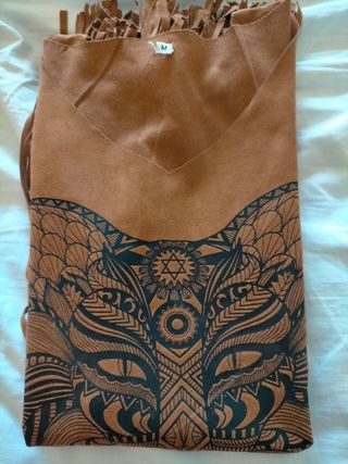 Chaleco con flecos y estampado de zorro