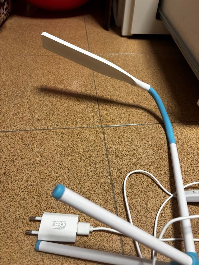 Lámpara LED flexible azul y blanca