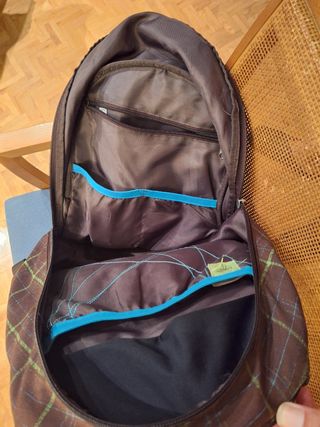 Mochila escolar/deportiva a cuadros marrón y verde