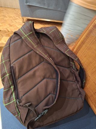 Mochila escolar/deportiva a cuadros marrón y verde