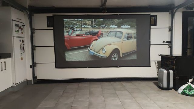 Pantalla de cine 130" especial para brillo 