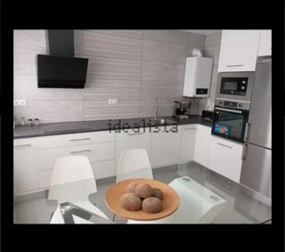 Alquilo habitación en piso compartido