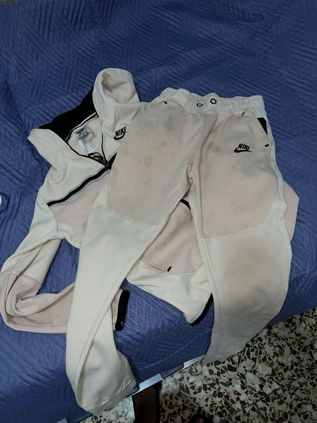 Conjunto Nike Beige y Negro