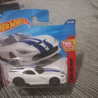 Hot Wheels Viper SRT 2013 Blanco