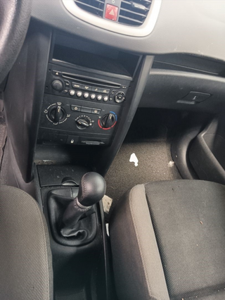 CONSOLA CENTRAL PEUGEOT 207 X-Line | 05.06 - 12.0