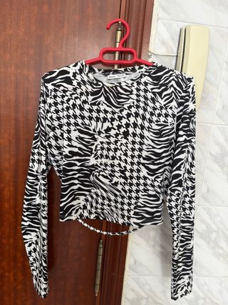 Camiseta Bershka manga larga S