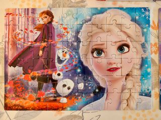 2 Puzzles Frozen Clementoni + Juego