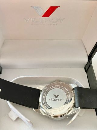 Reloj pequeño Viceroy con caja; sin uso