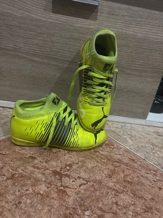 Zapatillas Puma Fútbol Talla 32