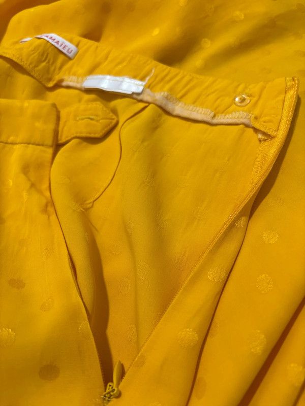 Falda Asimétrica Amarilla