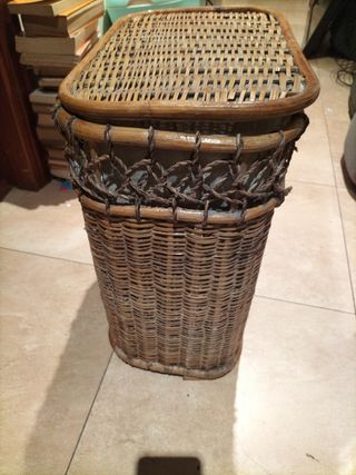 Cesto de mimbre 