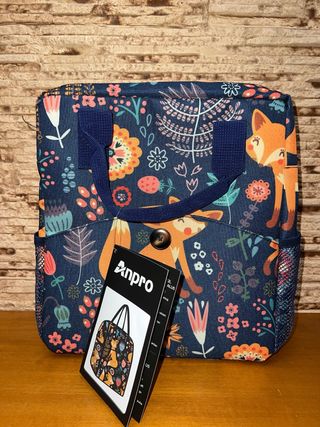 Nevera portátil con diseño de zorros