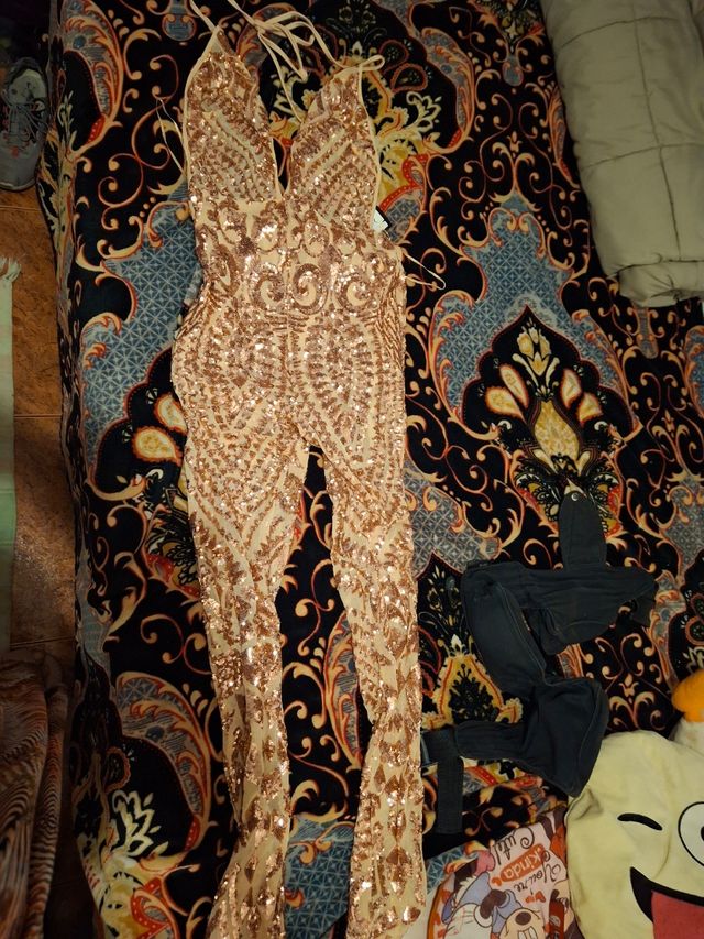 Abito da festa dorato con paillettes elastico