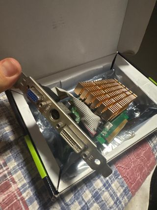 Tarjeta Gráfica GeForce 6200LE Retro