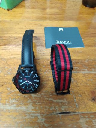 Reloj Racer Negro y Rojo