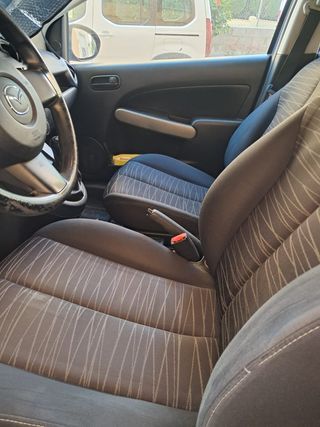 Mazda 2 2008