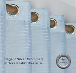 Par de cortinas azules