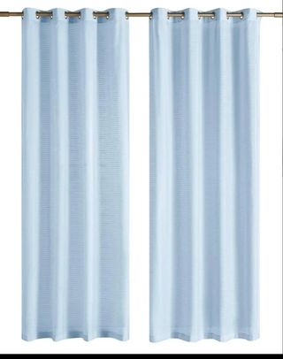 Par de cortinas azules