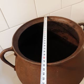 Olla antigua de fundición