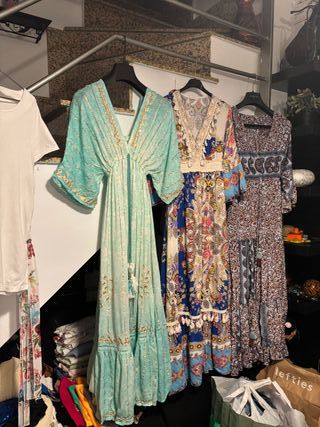 Vestidos blancos de encaje y bordado