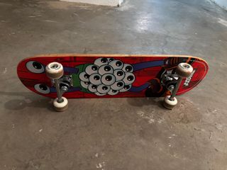 Skate para niño con diseño de ojos