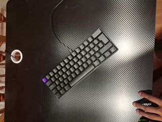 Teclado Gaming Negro y Morado